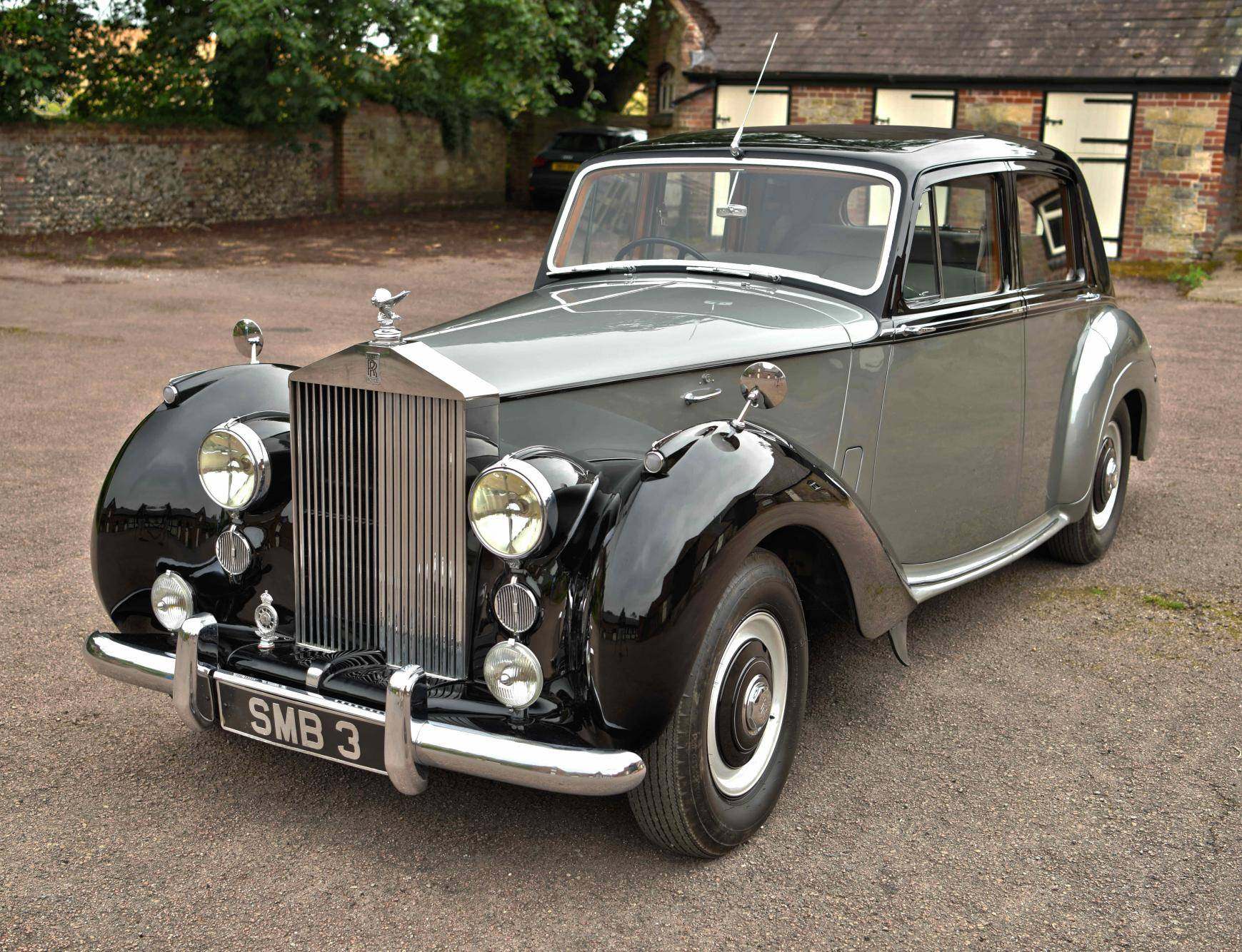 Rolls-Royce-Limousine der Nachkriegszeit mit Chromgrill